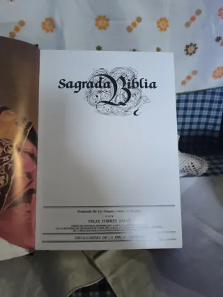 Sagrada Biblia