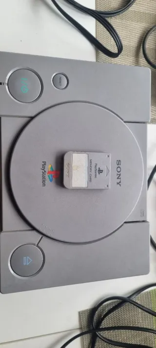 PlayStation 1 Fat Gris - Pack Completo