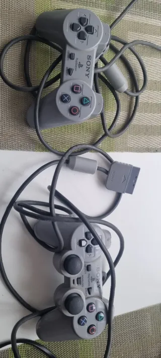 PlayStation 1 Fat Gris - Pack Completo