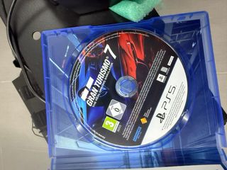 Volante HORI Gran Turismo 7 PS5 con supporto