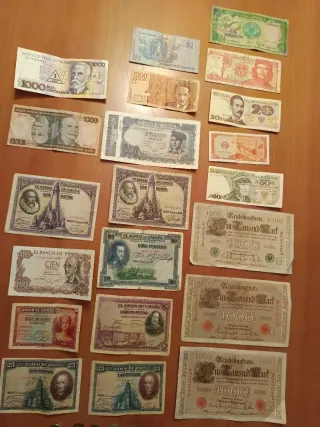 Lote de Billetes y monedas