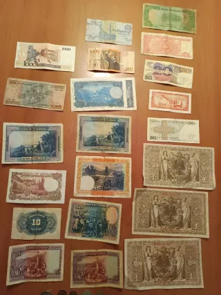 Lote de Billetes y monedas