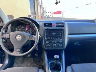 Volkswagen Golf 2005