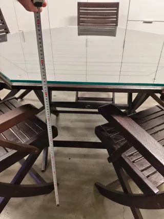 Mesa Octogonal Madera Teka y 5 Sillas