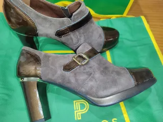 Zapatos Pitillos sin estrenar Marrón/Dorado