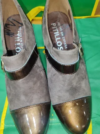 Zapatos Pitillos sin estrenar Marrón/Dorado