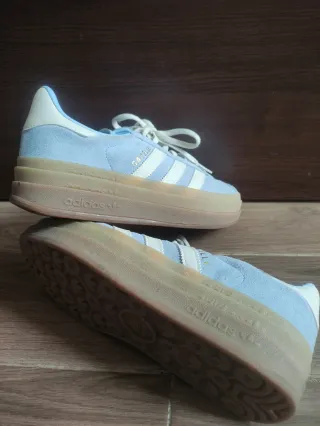 Zapatillas Adidas Gazelle Azul y Blanco