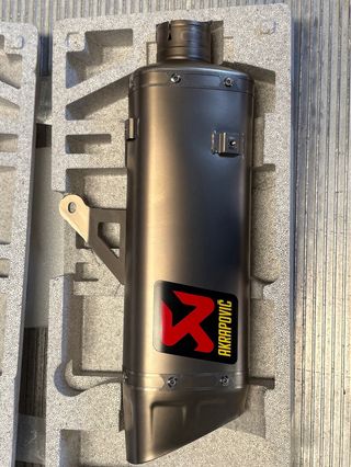 Escape Akrapovic  Yamaha r7 S-Y7R12-APT