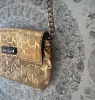 Bolso Calvin Klein Dorado