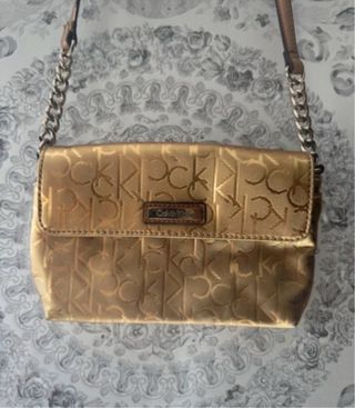 Bolso Calvin Klein Dorado