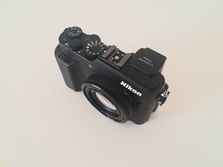 Cámara Nikon Coolpix P7800
