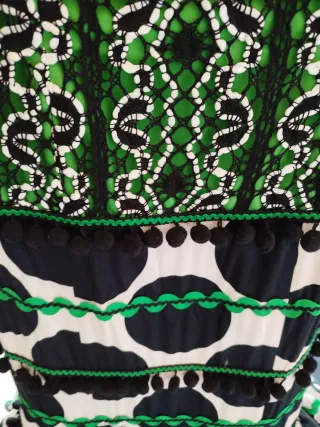 Traje de flamenca volantes lunares