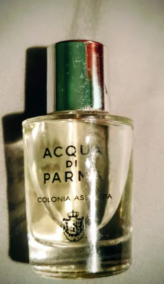 4 miniaturas de perfumes originales