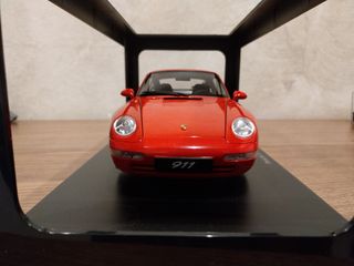 Porsche 911 993 Carrera Autoart 1:18
