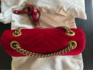 Borsa Gucci GG Marmont Cuore in Velluto Rosso