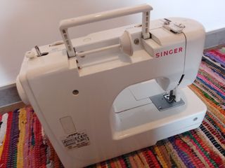 MAQUINA COSIR SINGER