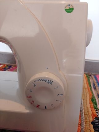 MAQUINA COSIR SINGER