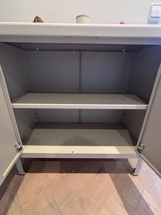 Armario Metálico biege para exterior e interior