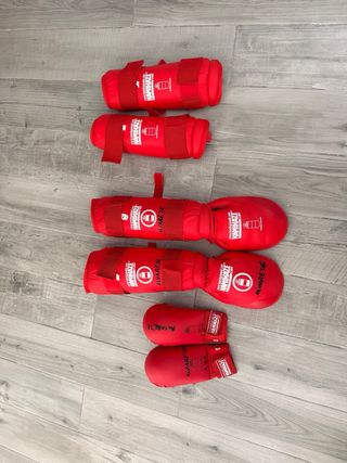Protecciones Kamikaze Karate Rojas