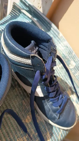 Scarpe Diadora alte blu e bianche