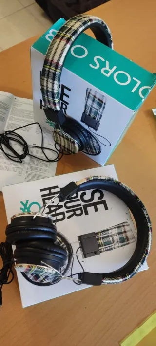 Cuffie Benetton Tartan