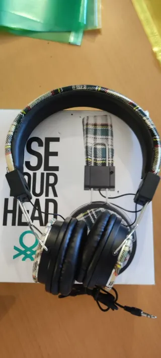 Cuffie Benetton Tartan