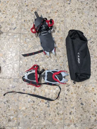 Crampones de montaña CAMP