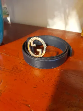 Cintura Gucci blu con fibbia argentata