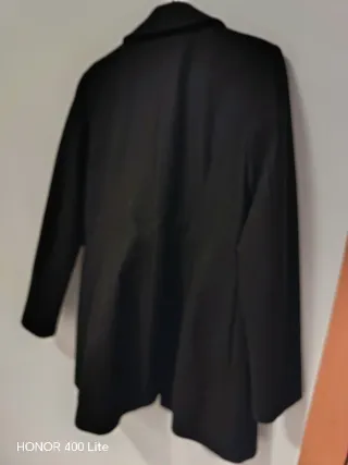 Abrigo negro Formula