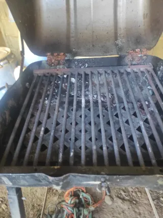 Barbacoa de barril negra