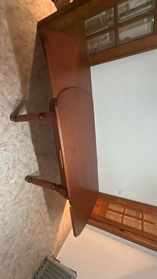 Mesa de comedor de madera maciza