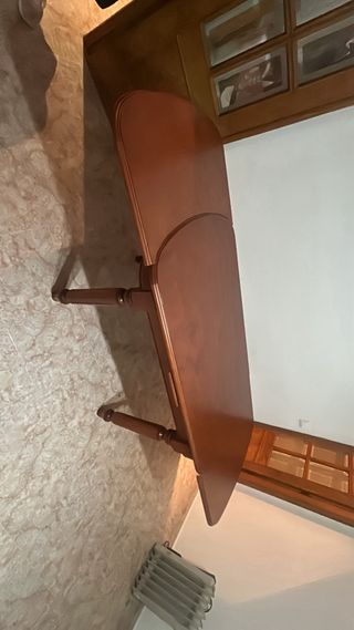 Mesa de comedor de madera maciza
