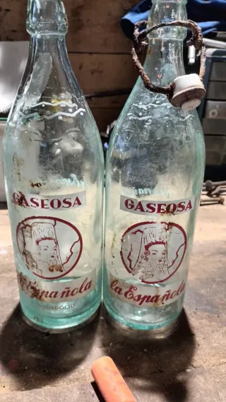 Vecchie bottiglie di gassosa spagnole