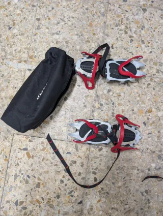 Crampones de montaña con bolsa