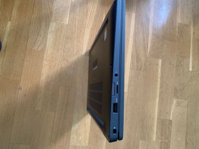 Dell Latitude 7400 14 i5-8365U 8GB 256GB SSD afbeelding 3