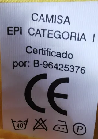 Camisa de trabajo amarilla nueva