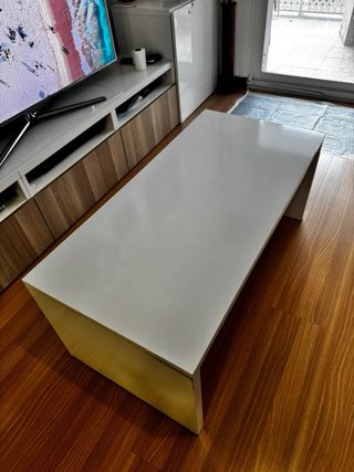 Mesa de centro elevable lacada blanca