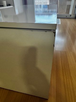 Mesa de centro elevable lacada blanca