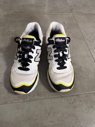 Zapatillas New Balance Gris y Blanco