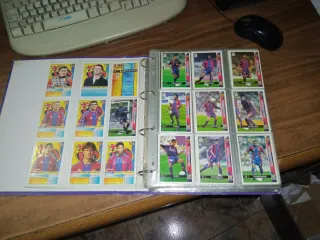 MUNDICROMO 98/99. FICHERO CON 607 CROMOS