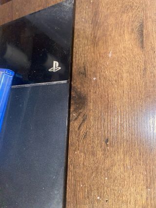 PS4 (PlayStation 4) con accessori