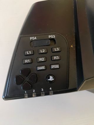 PS4 (PlayStation 4) con accessori