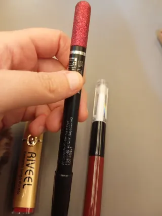 Set 2 Rossetti e 1 Matita Labbra Betty Make Up RIV