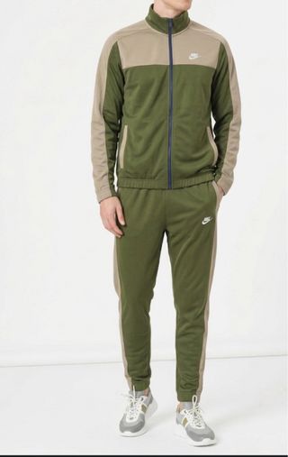 Conjunto Nike chándal completo