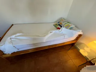 2 Camas Pino 90x200 + 1 Colchón