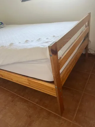 2 Camas Pino 90x200 + 1 Colchón