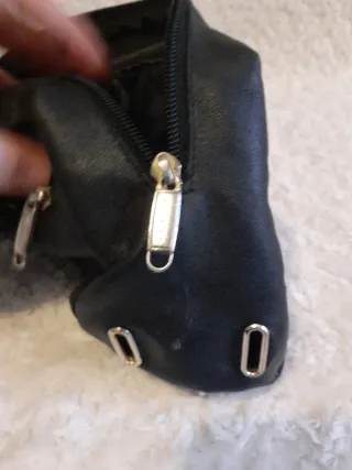 Neceser cuero Gilberto Capelli negro