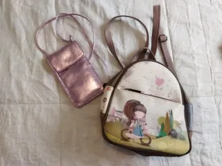 Mochila pequeña y bolso móvil rosa
