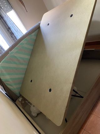 Canapé beige y marrón