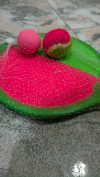 JUEGO DE 2 PALAS Y PELOTAS BELCRO NUEVO